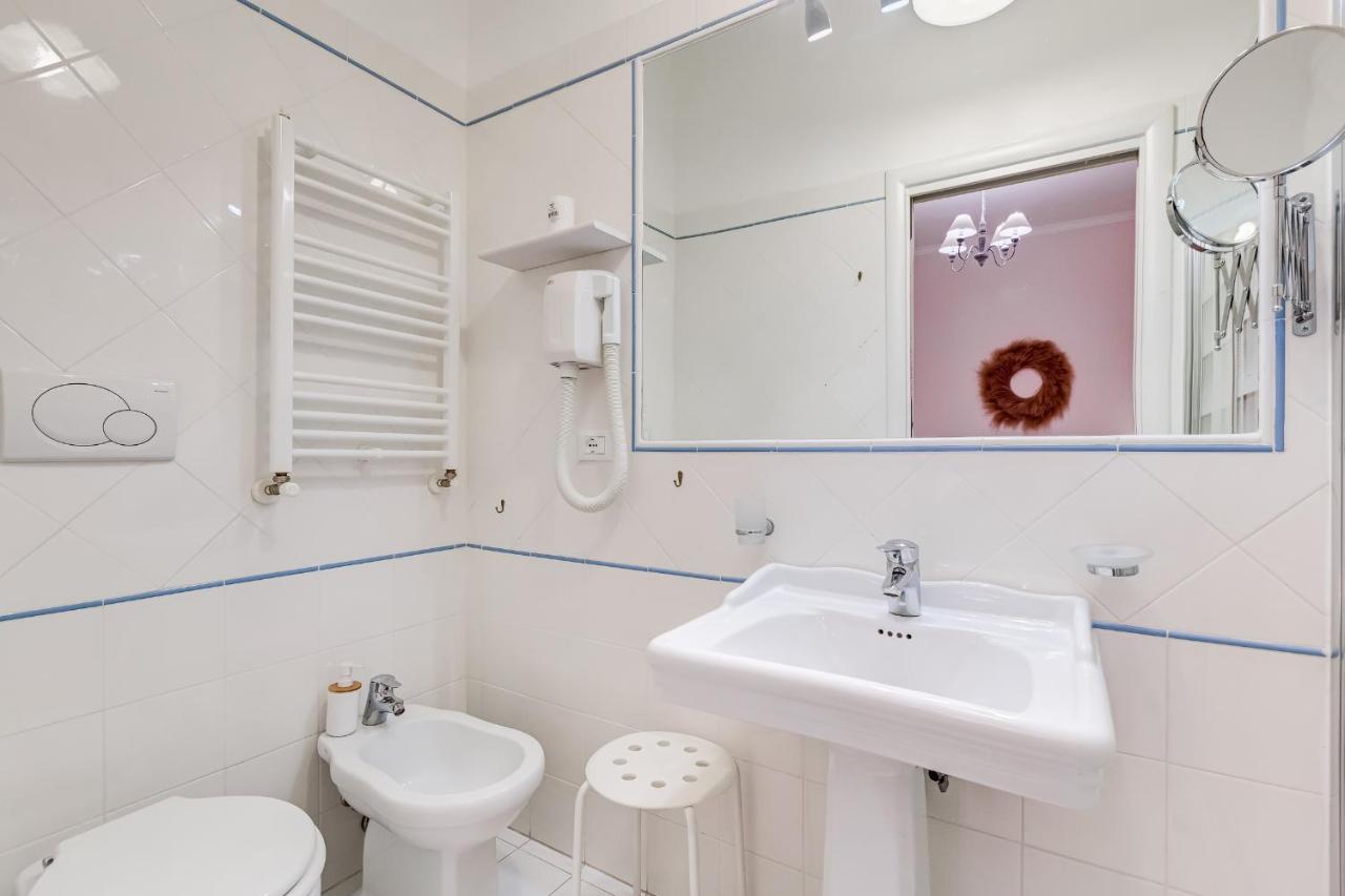 Trevi Fountain Modern Apartment Rome Bagian luar foto