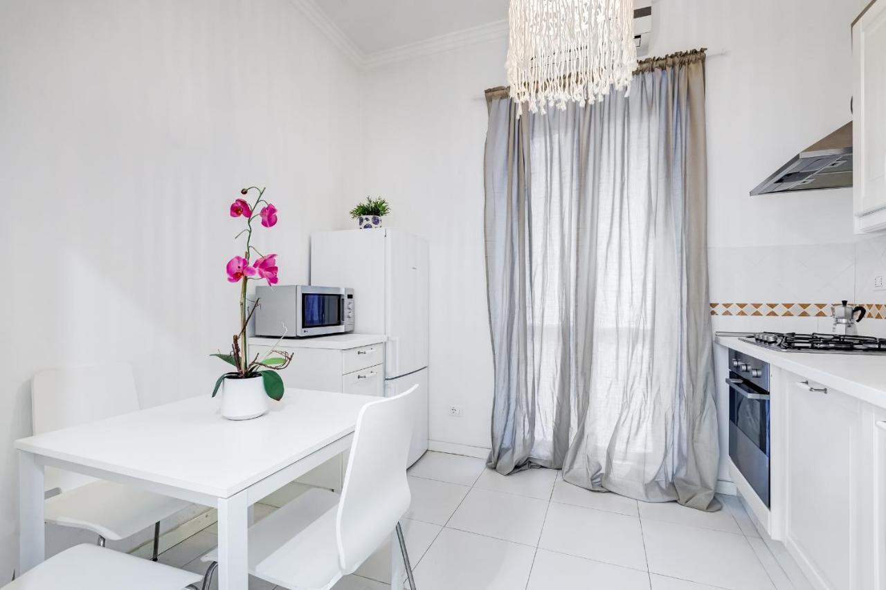 Trevi Fountain Modern Apartment Rome Bagian luar foto