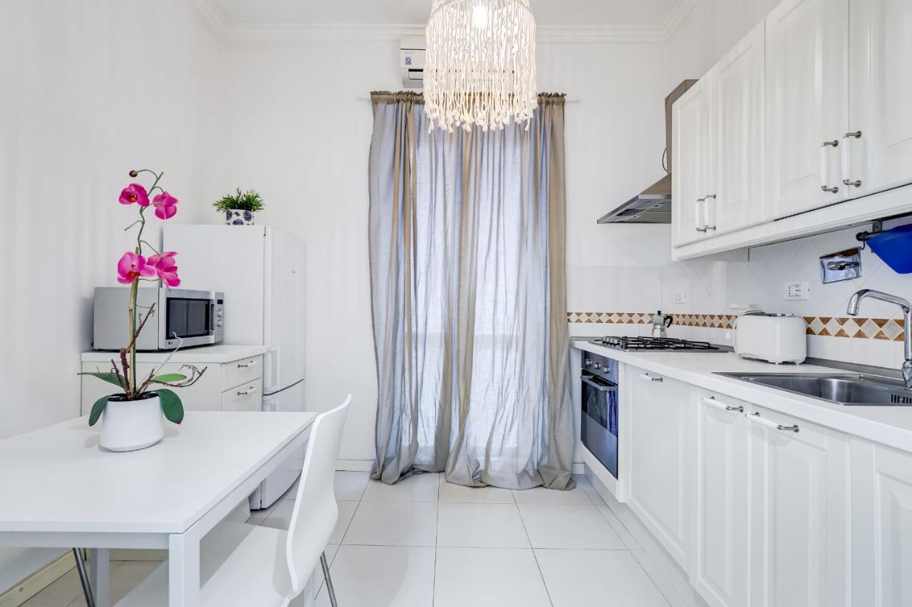 Trevi Fountain Modern Apartment Rome Bagian luar foto