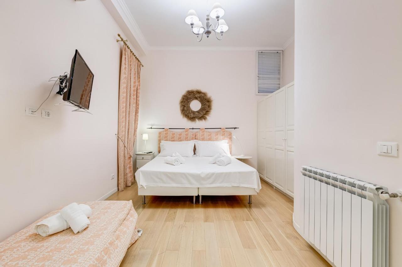 Trevi Fountain Modern Apartment Rome Bagian luar foto